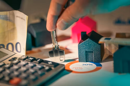 photo-1724482606633-fa74fe4f5de1 property investment advisor